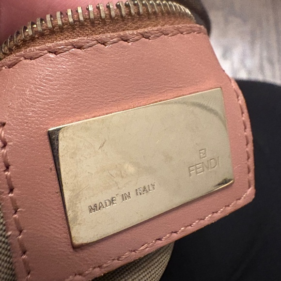 Fendi purse - Picture 4 of 11